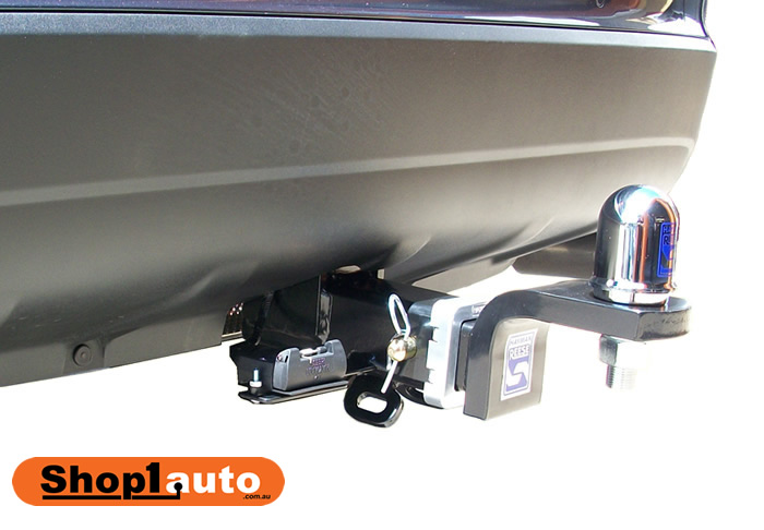 Volvo XC70 towbar image